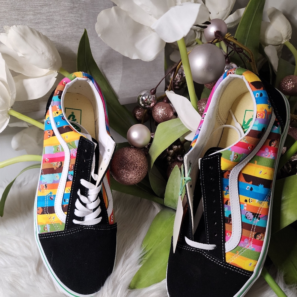 Vans X Sesame Street Old Skool Womens new
